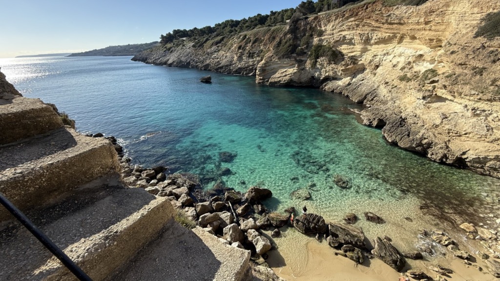Porto Miggiano Scogliera